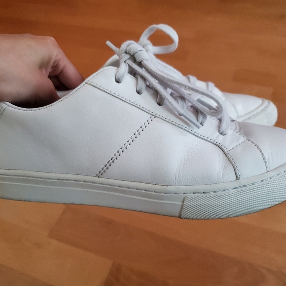 COPY - Marc Jacobs Low Top White Leather Sneakers… - Picture 5 of 7